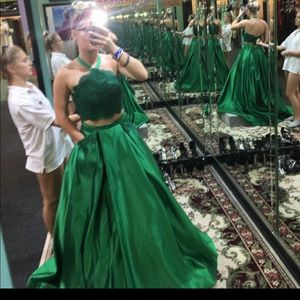Madison James Emerald Green Prom Dress Brand New